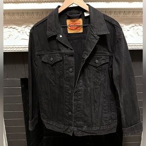 Levi’s Premium Relaxed Fit Denim Trucker Jacket Black Men’s Medium